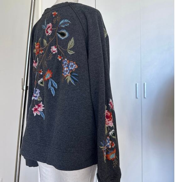 JOHNNY WAS Renata Raglan Sweatshirt Size Small - Picture 3 of 8